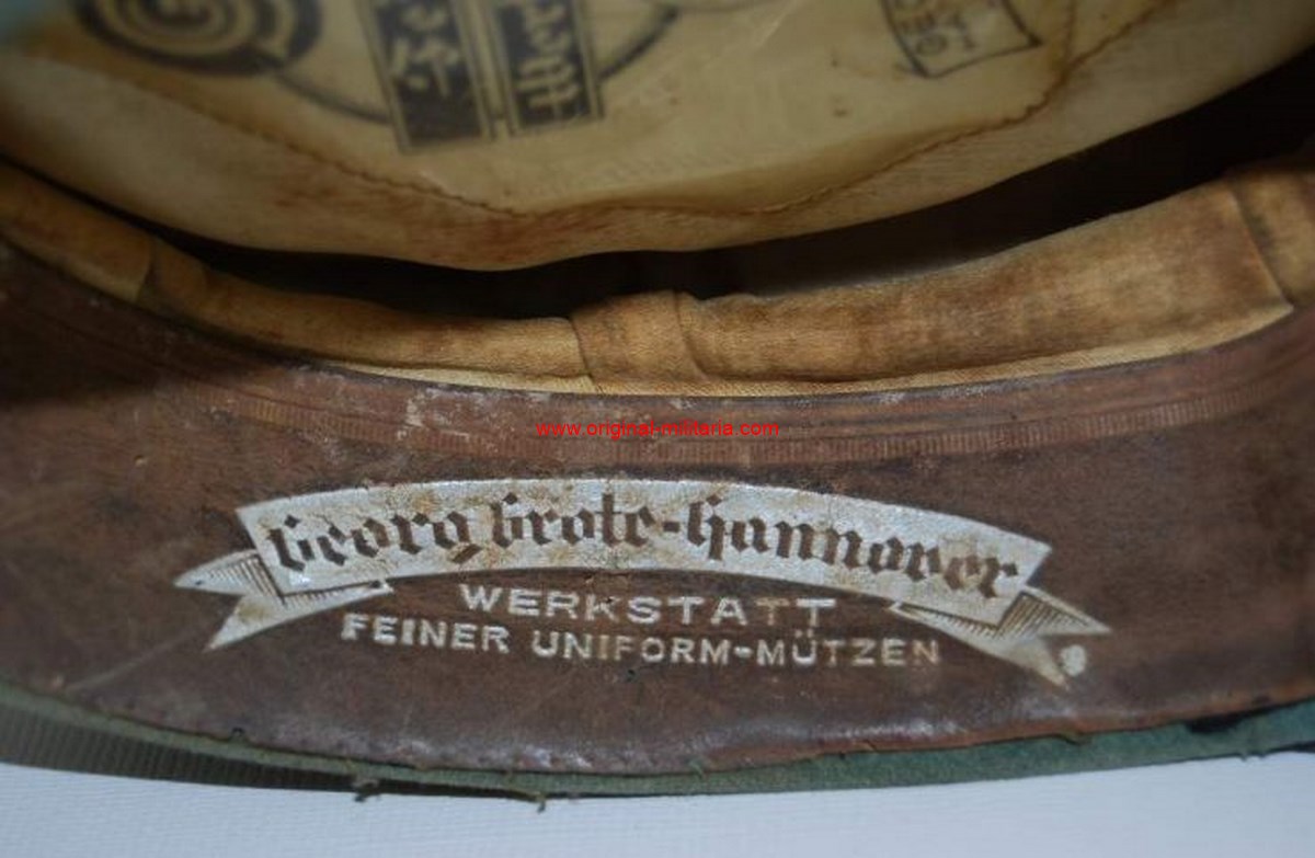 WH/ Gorra de Plato de Suboficial del "17 Regimiento de Caballería de Braunschweig"